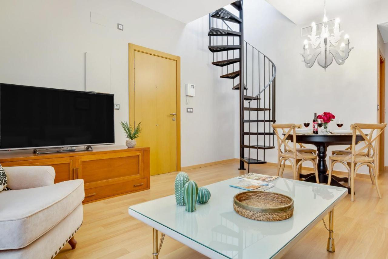 -Malagasunapts-City Centre Terrace Pool Parking 외부 사진