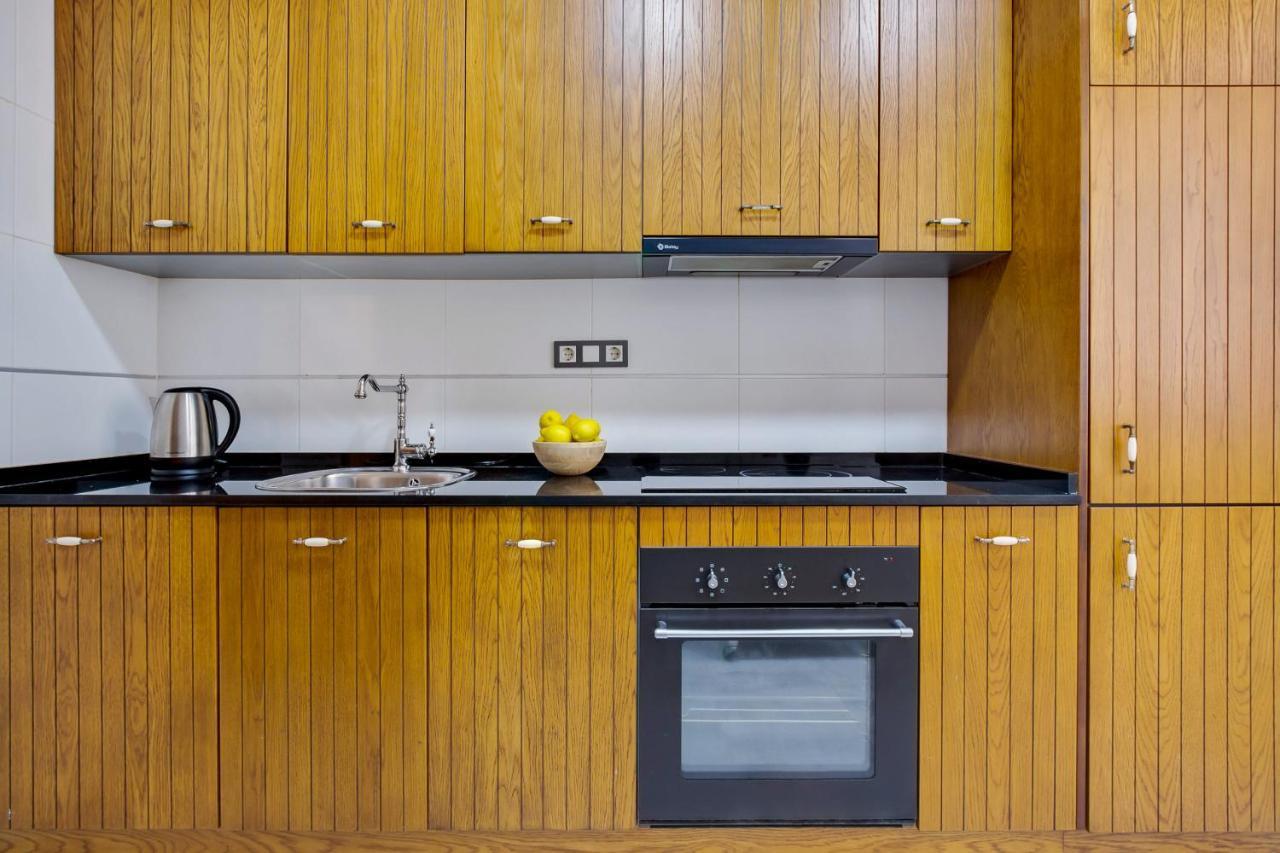 -Malagasunapts-City Centre Terrace Pool Parking 외부 사진
