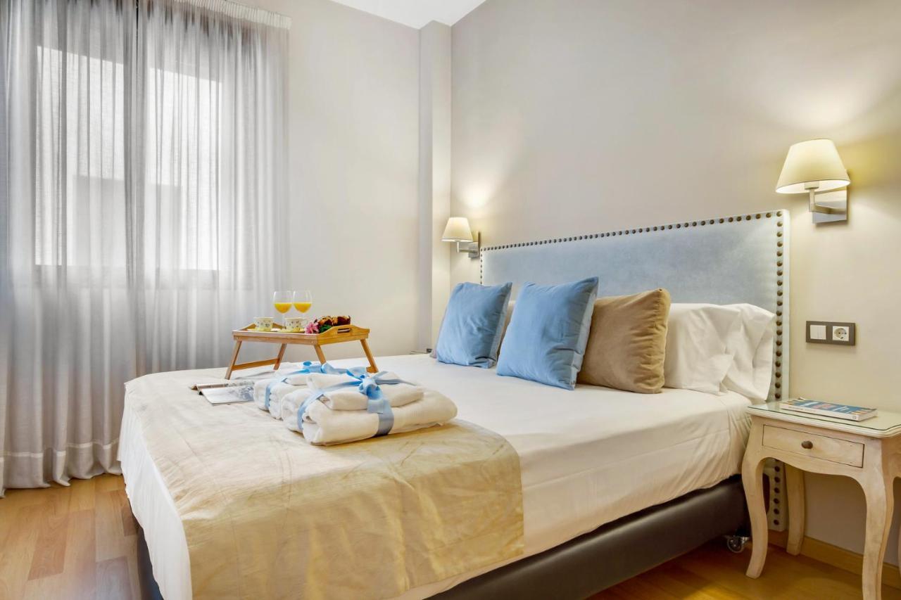 -Malagasunapts-City Centre Terrace Pool Parking 외부 사진